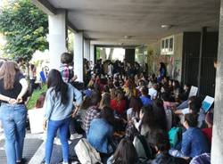 Secondo giorno di sciopero al liceo Frattini