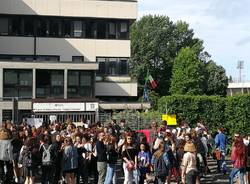 Secondo giorno di sciopero al liceo Frattini