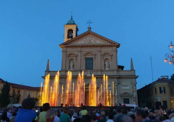 Notte bianca: promossa proposta di gastronomica. Buona la presenza di pubblico