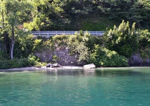 Spiaggetta vicino al Castelli di Cannero