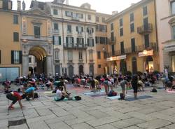 Yoga in Piazza San Vittore