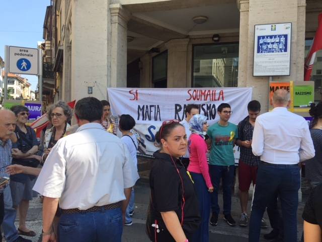 No a violenza e barbarie