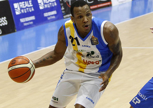 dominique archie basket