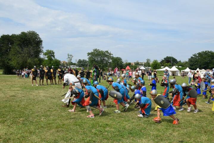 DSC 0100