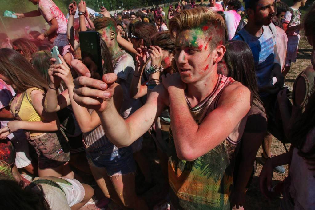 holi summer fest