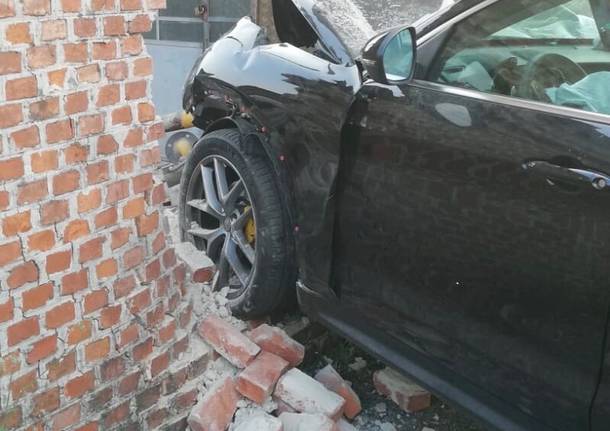 incidente cimitero busto arsizio