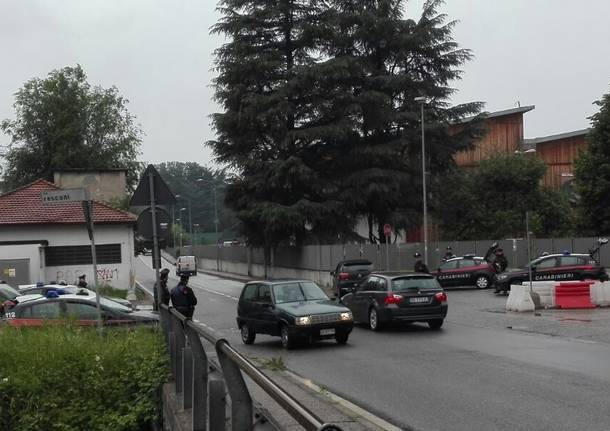 posto di blocco controlli carabinieri busto arsizio