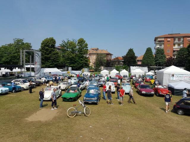 Raduno preferito auto storiche raduno ruote quadre nerviano  1 