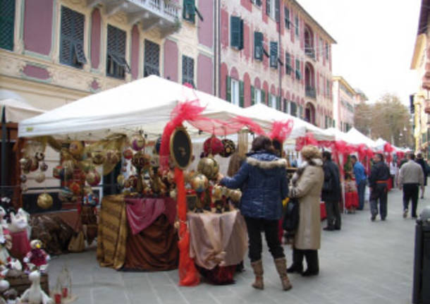 Tutto Per Il Natale.E Tutto Pronto Per Il Natale A Varese Con Sei Mesi D Anticipo