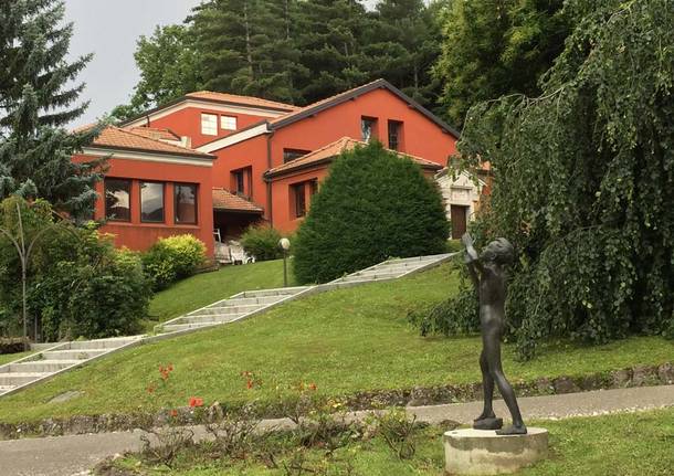 Viggiù - La biblioteca comunale e il parco del Museo Butti