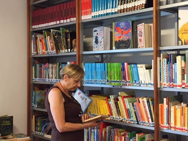 biblioteca di Galliate Lombardo