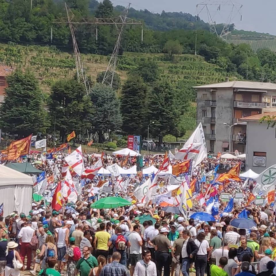 Pontida, le foto dei leghisti varesini in trasferta