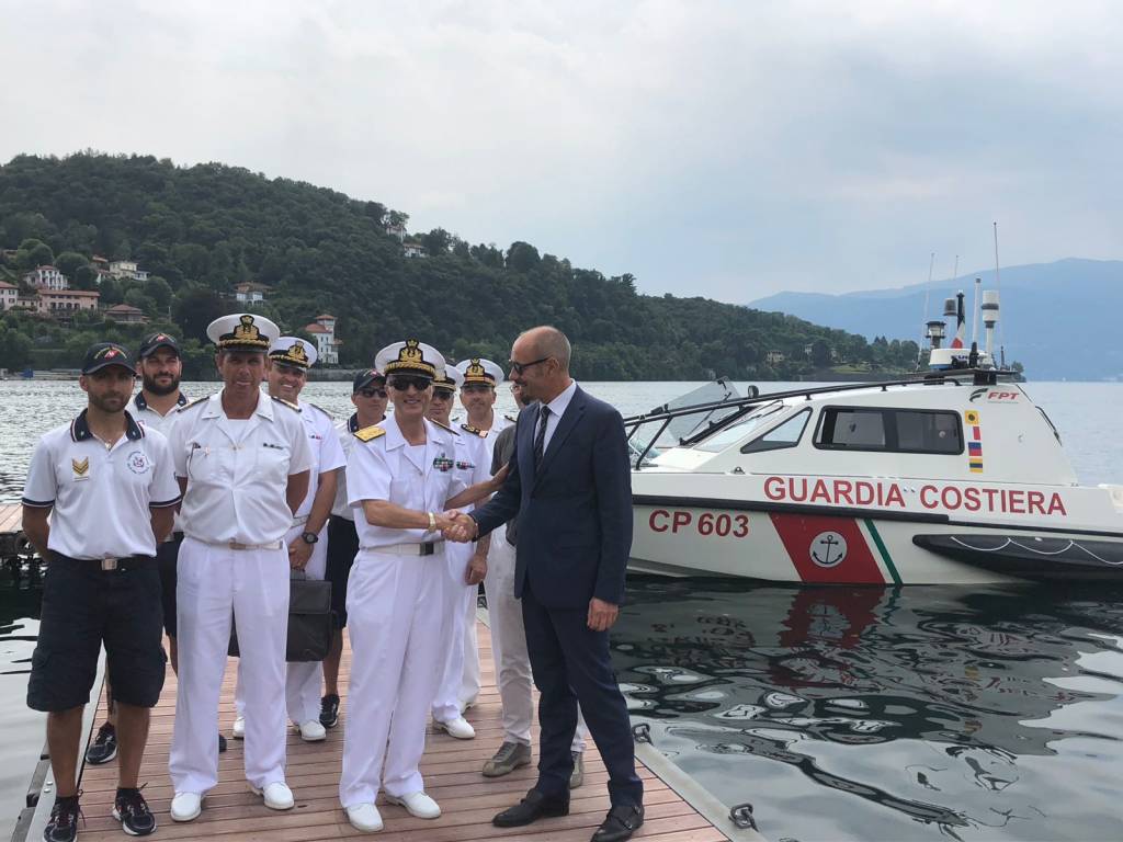 L\'ammiraglio in visita sul lago Maggiore