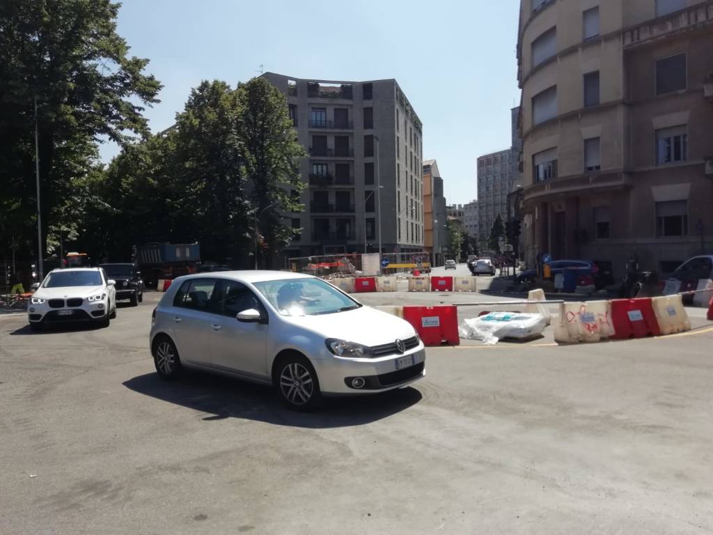 Viale della Gloria, la rotonda diventa realtà