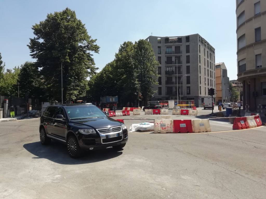 Viale della Gloria, la rotonda diventa realtà