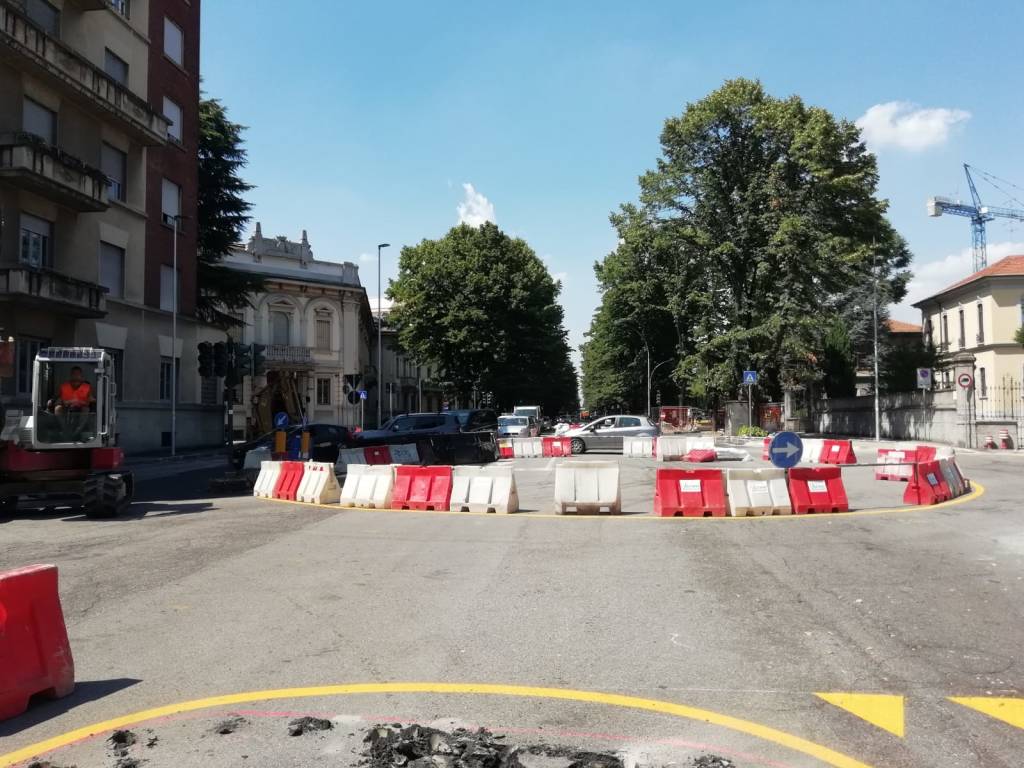 Viale della Gloria, la rotonda diventa realtà