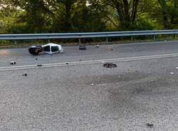 Incidente sulla provinciale, moto si spezza in due