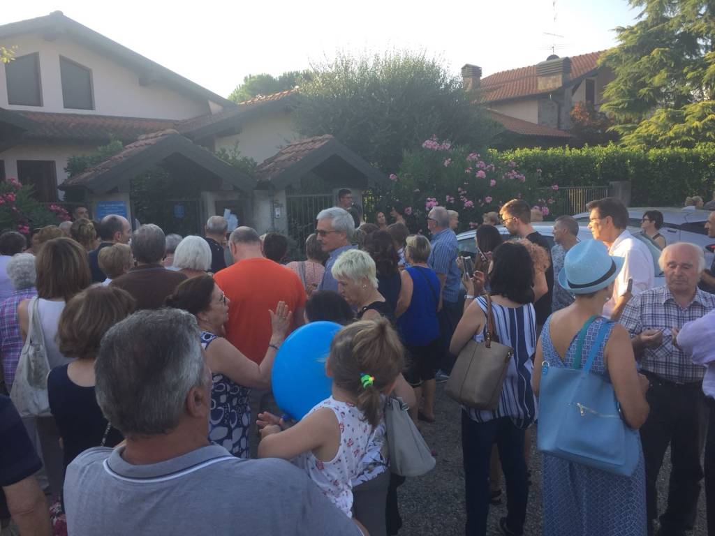 Il Dottor Sandro Zocchi va in pensione, festa in paese 