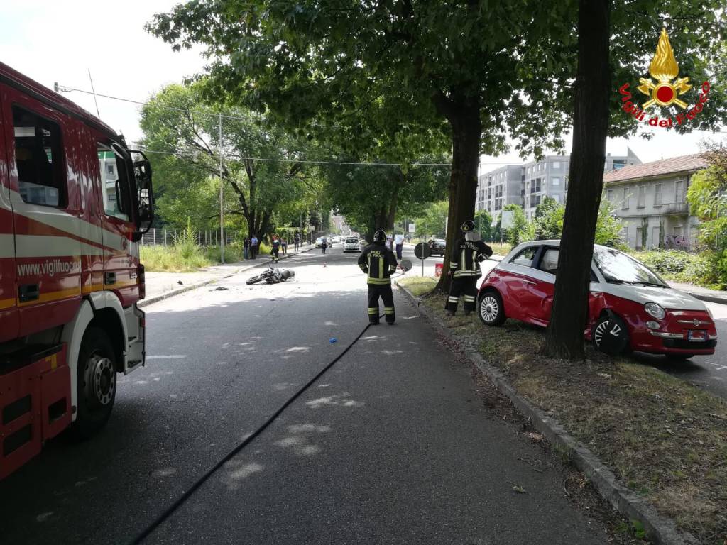 incidente auto moto busto arsizio