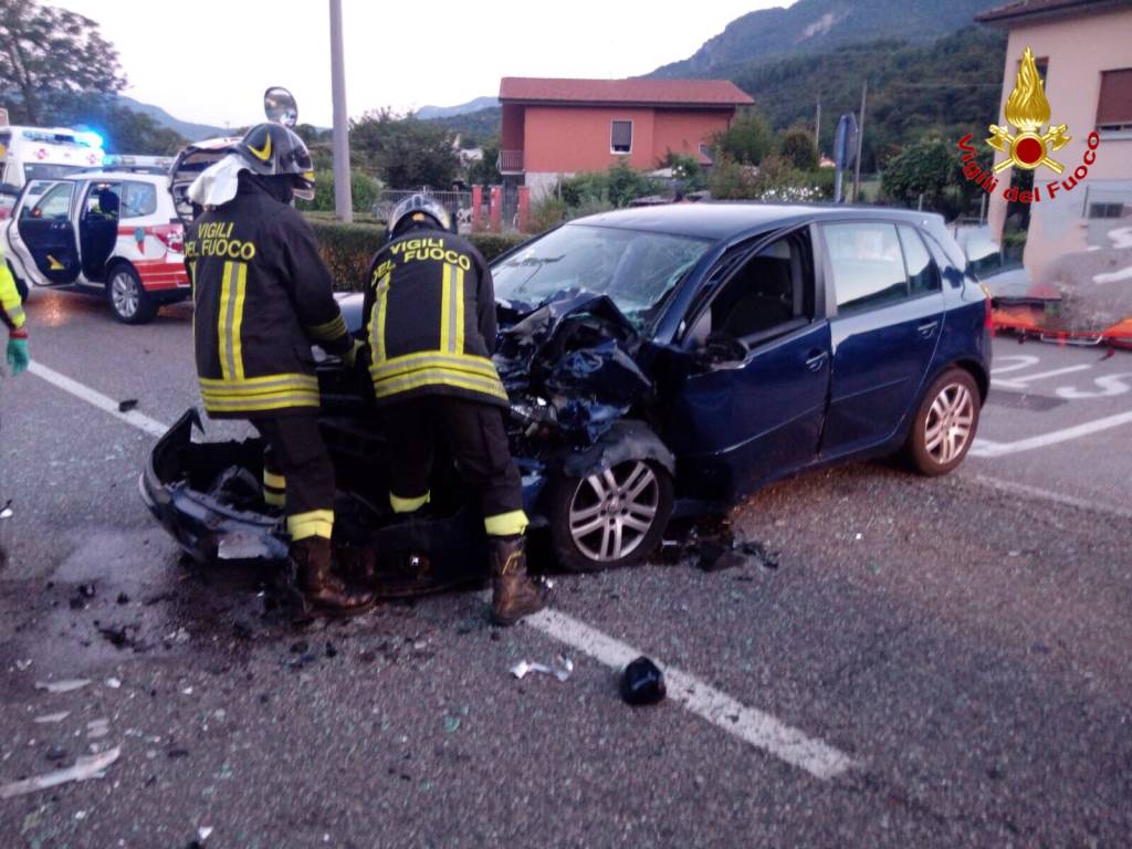 Incidente via provinciale Mesenzana 