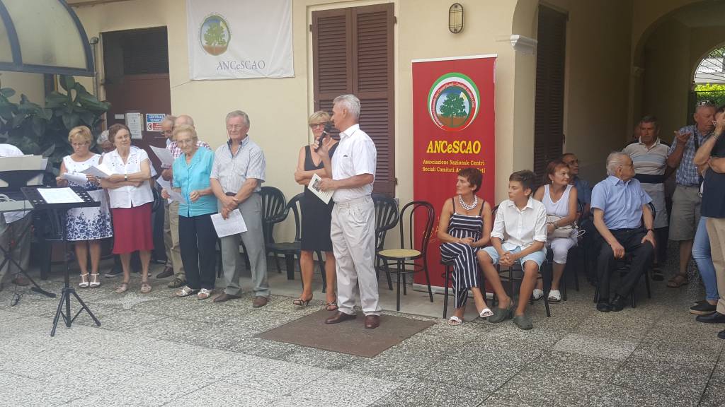 La festa per il Centro Anziani di Samarate