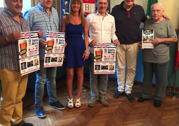 presentazione festa della birra biancoblu