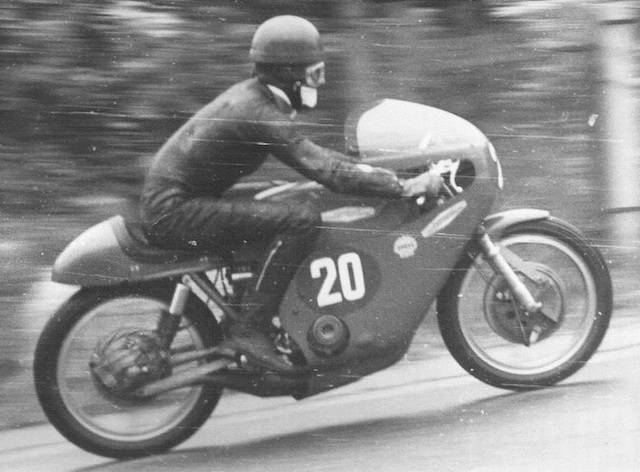 Il raduno Aermacchi omaggia Giuseppe Mandolini
