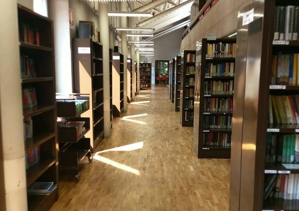 Biblioteca: finita la manutezione straordinaria. Rinnovato il parquet