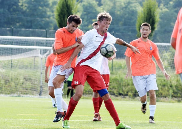 Il Varese in campo contro il Fenegrò