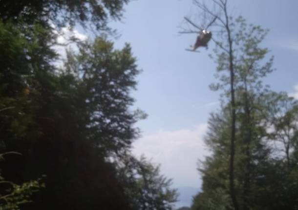 Dumenza, il salvataggio dell\'escursionista