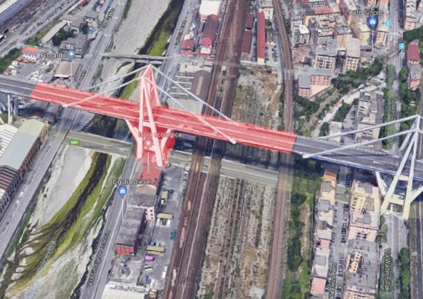 Crolla il ponte Morandi a Genova