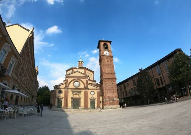Cartoline da Legnano per chi è in vacanza