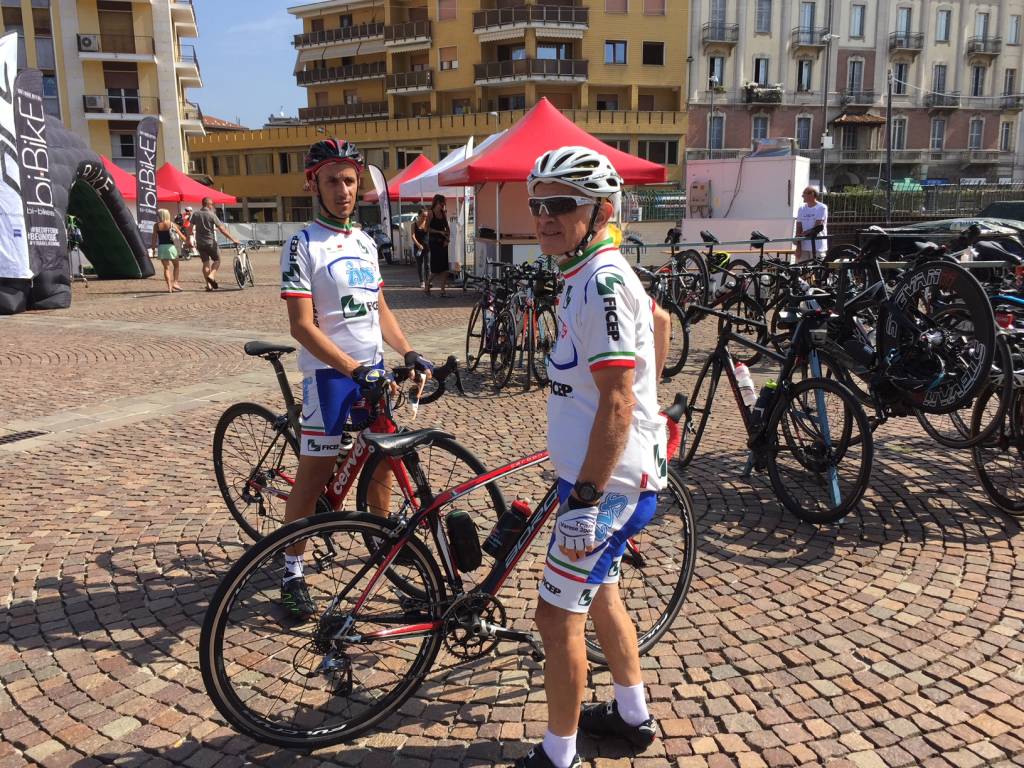 Gran Fondo 2018 : ciclisti e stranieri in città