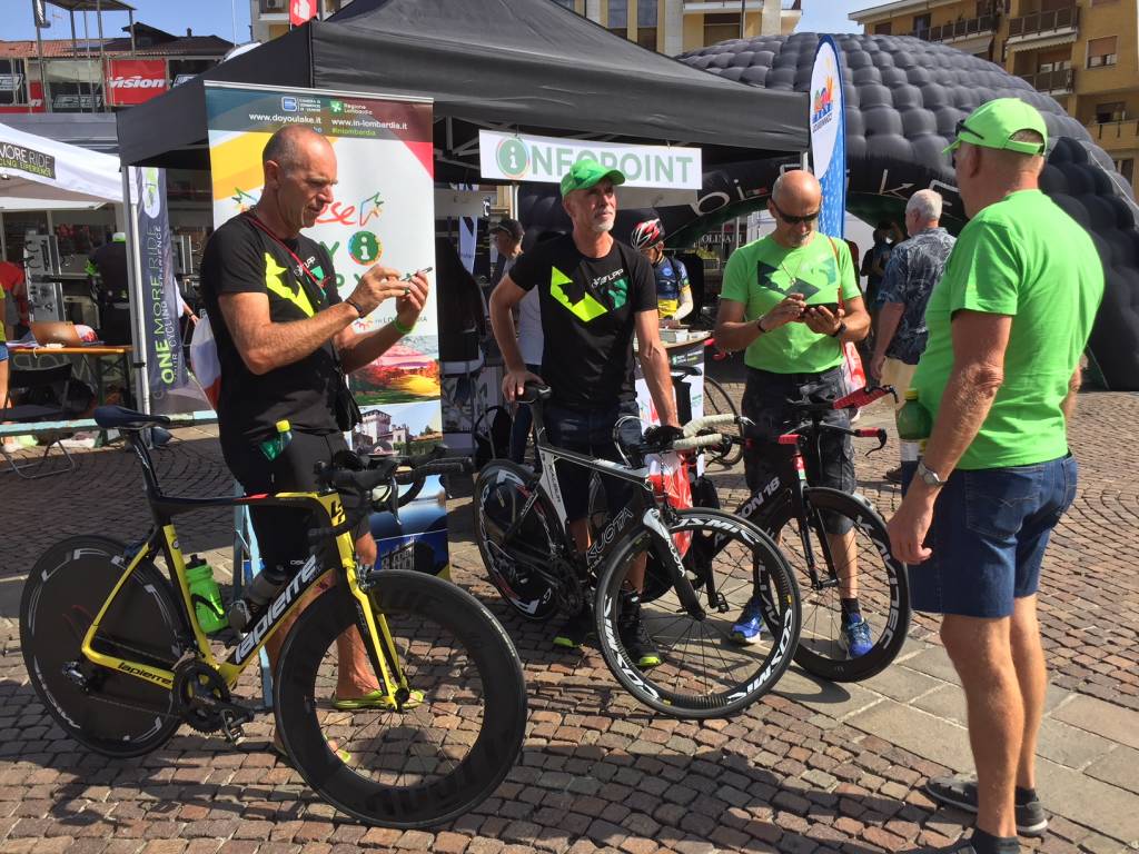 Gran Fondo 2018 : ciclisti e stranieri in città