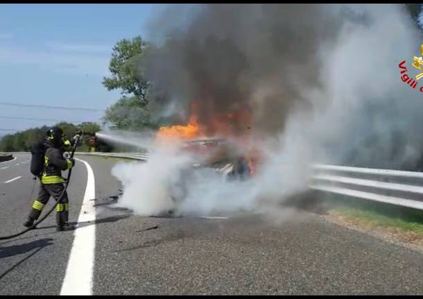 Incendio Mercedes A8-A26 