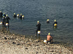 Angera: la traversata a nuoto del Lago Maggiore fino ad Arona