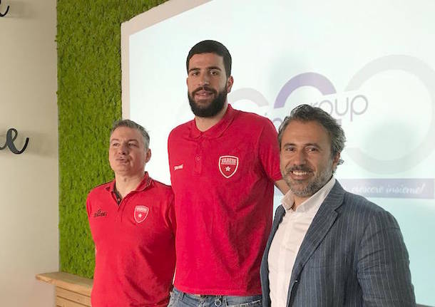 antonio iannuzzi basket pallacanestro varese