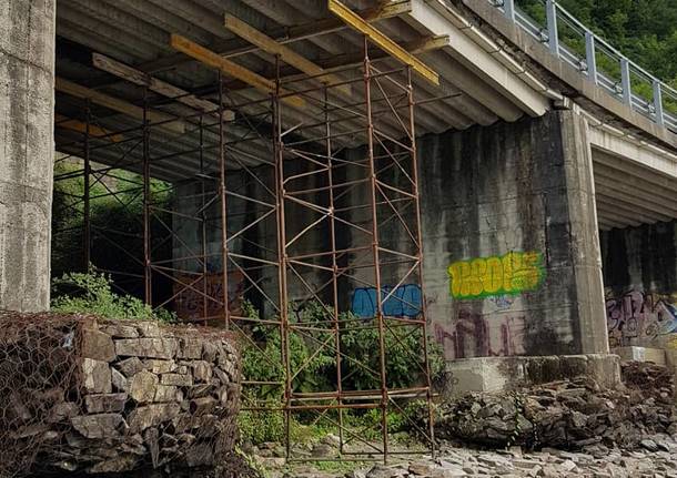 Le condizioni del ponte di Colmegna