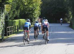 Il passaggio della Granfondo Mondiale a Castelveccana