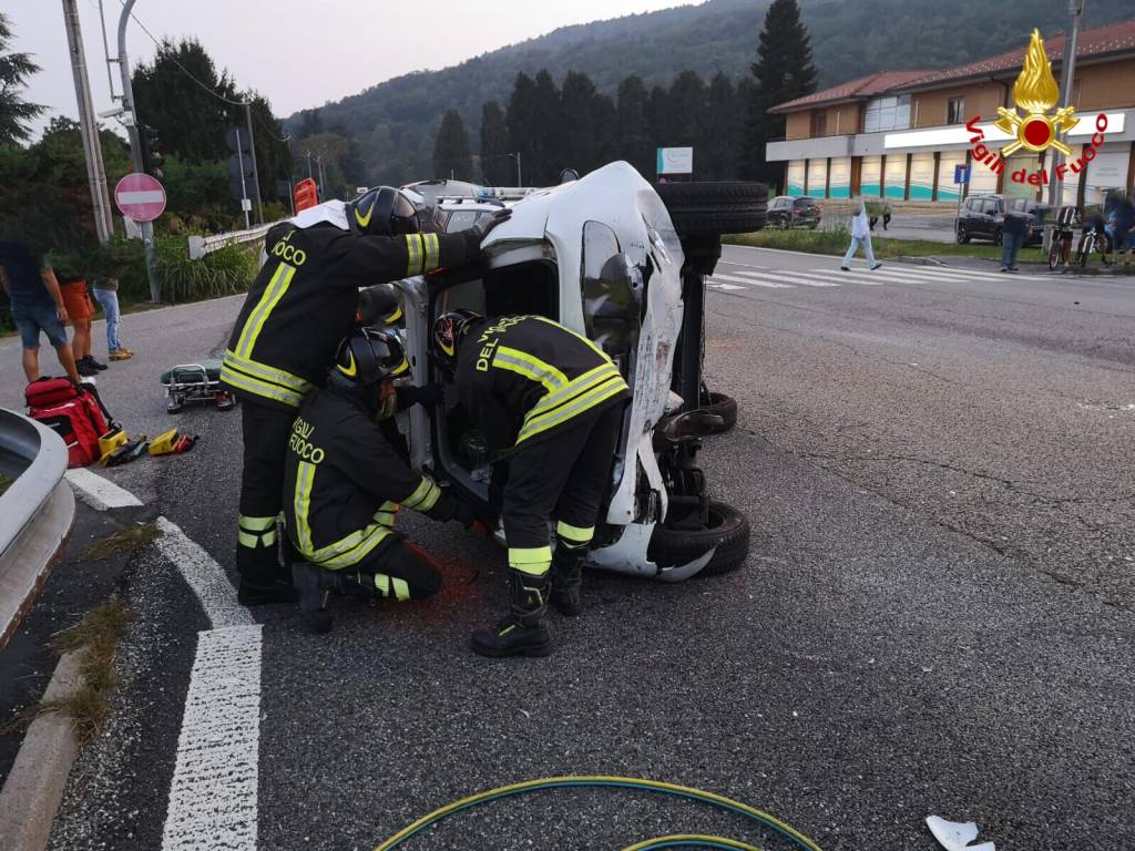 Incidente sulla statale Besozzo-Vergiate