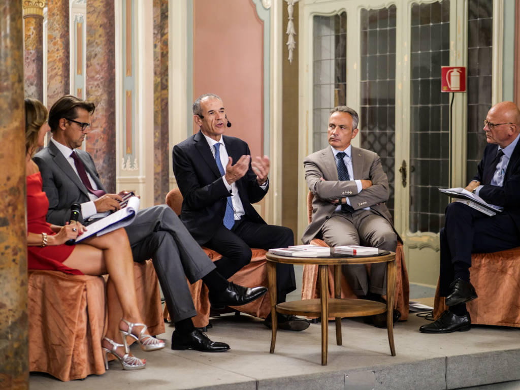 carlo cottarelli a Varese