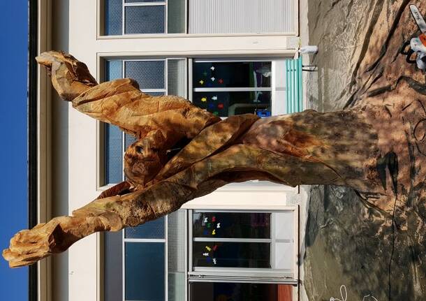 San Giorgio – Cristo Redentore in legno per l’asilo “Arcobaleno dei Bambini”