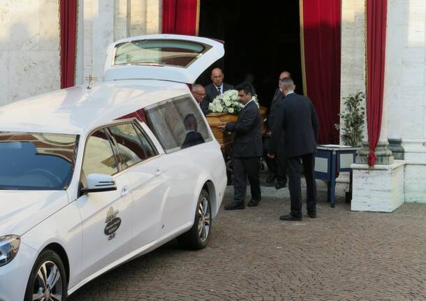 Legnano: funerali Erminio Colombo, ex presidente Lilla Club