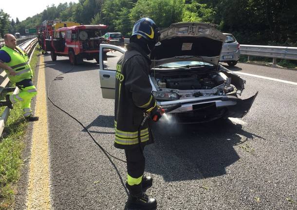 incidente autostrada a8 castronno