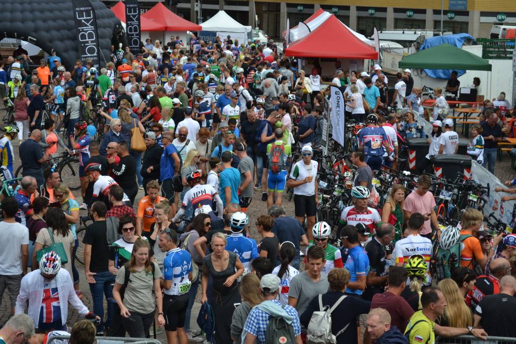 L'arrivo della Granfondo Mondiale Varese 2018