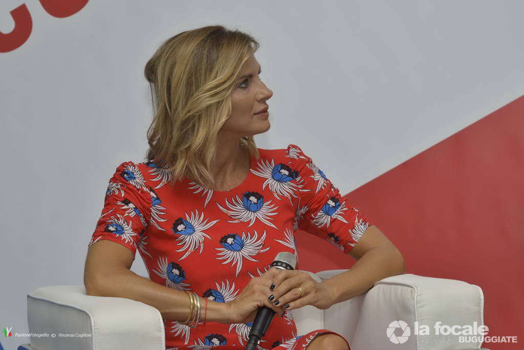 Martina Colombari alla Fiera di Varese 2018