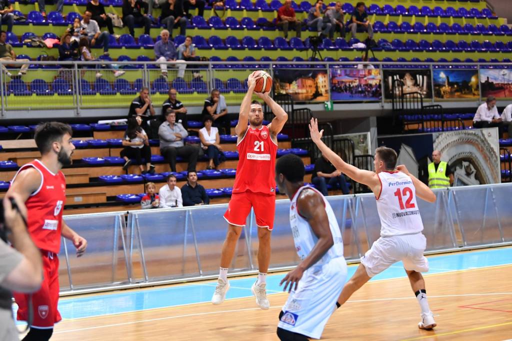 Openjobmetis Varese - Oriola Pistoia 71-59