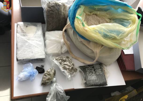 spaccio droga sequestro polizia