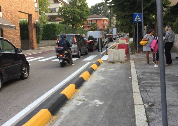 via XXV aprile varese traffico 