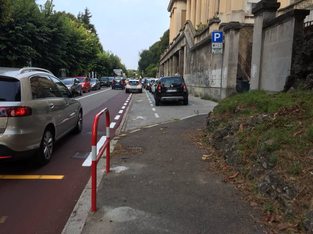 via XXV aprile varese traffico 